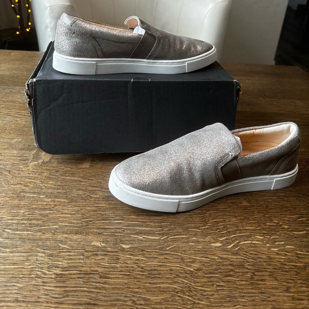 Frye Ivy Slip On Sneakers Pewter Metallic Women’s 9 Box